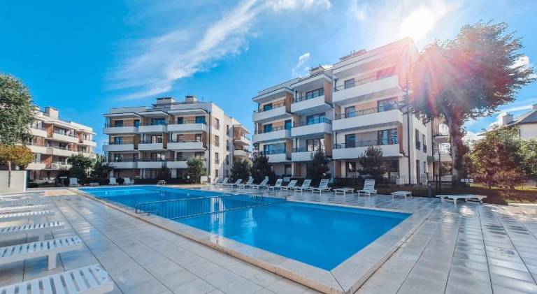 Holiday apartment with patio, garden & private pool in Ustron