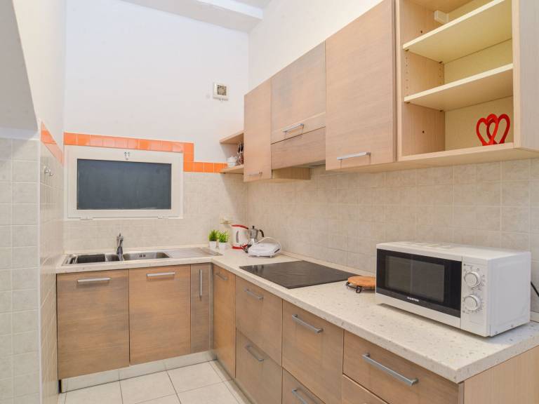 Holiday apartment with 2 rooms for 5 persons — photo 3