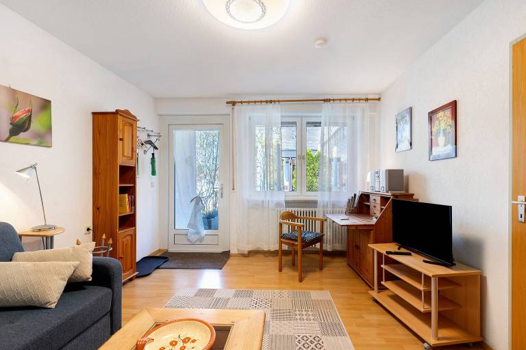 Apartment with patio | Garden view | Good for workation | Pet-friendly — photo 5