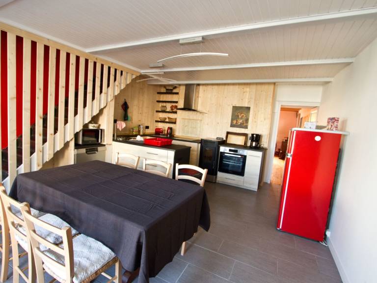House with barbeque & garden | Nature view — photo 2