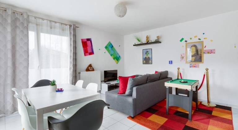 Rental apartment with 2 rooms for 7 persons in Serris