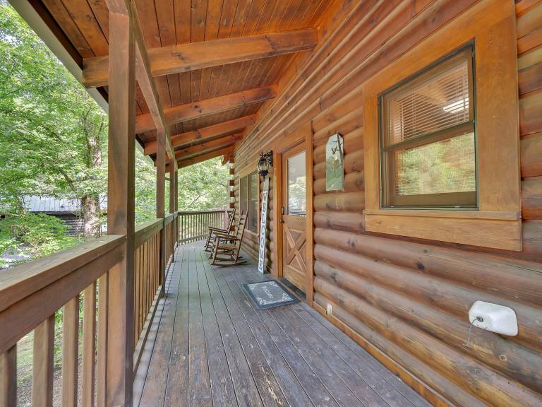 Family-friendly cabin with hot tub, pool & grill | Mountain view | Pet-friendly — photo 2