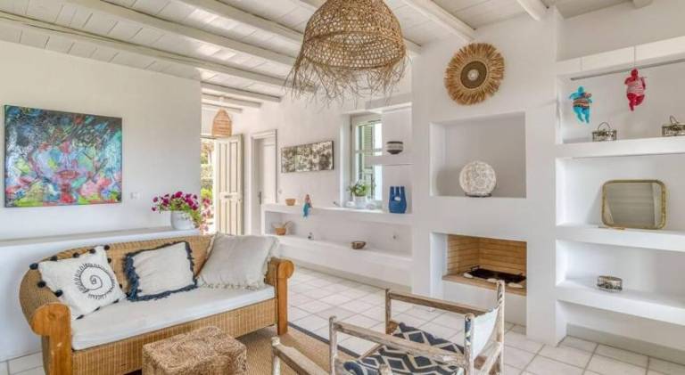 Fully equipped lovely vacation home with patio, yard & pool | Pet-friendly — photo 3
