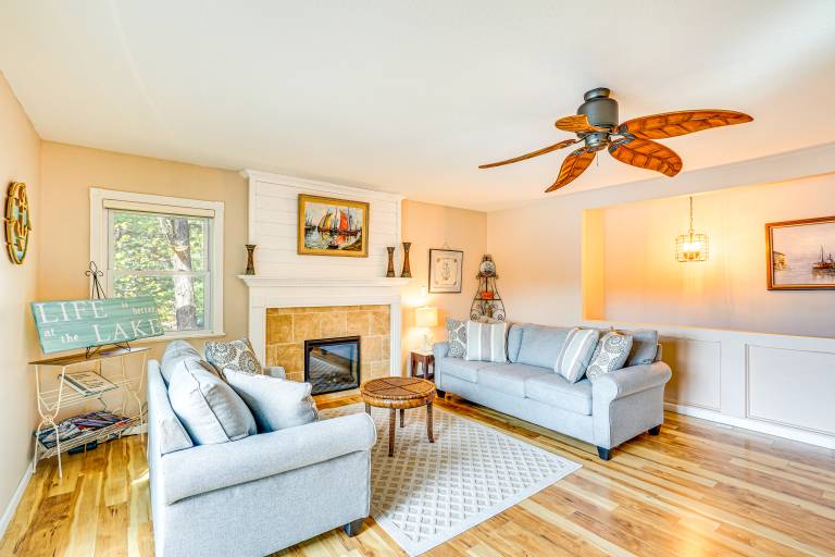 'The Waterfront Gem' w/ Dock in Osage Beach! — photo 4