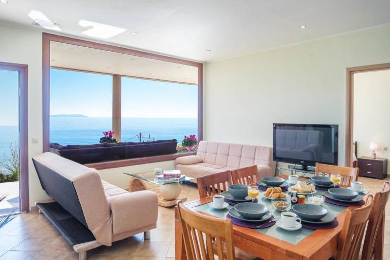 Villa Belle Plaza mit Meerblick WLAN und Klimaanlage