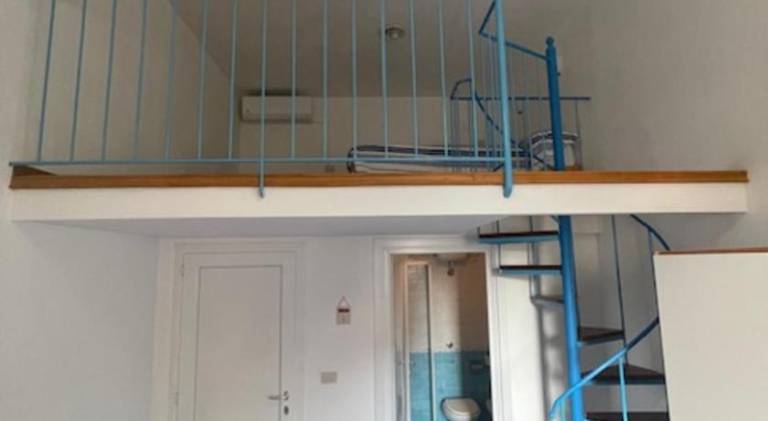 Agenzia Isotur LOCANDA NONNA GIULIA 34 in Ponza