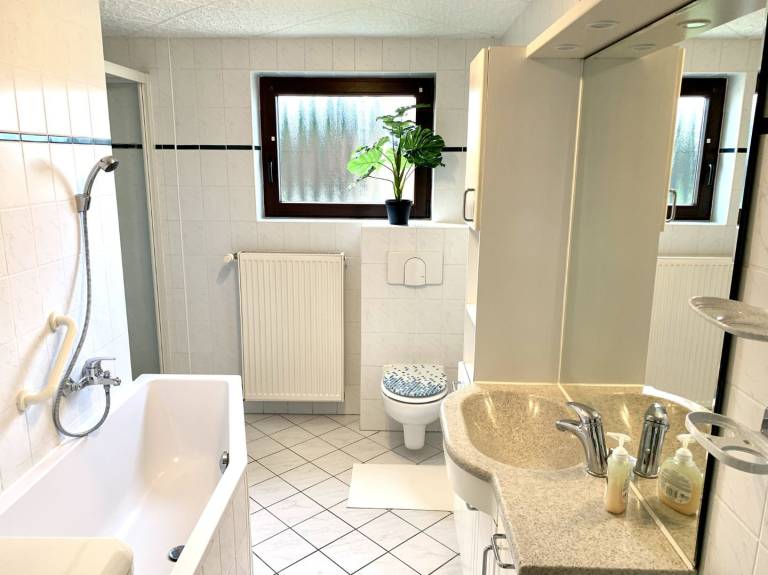 "Kapitäns Hus no.2: Spacious Vacation Home with Sauna & Garden!" — photo 5