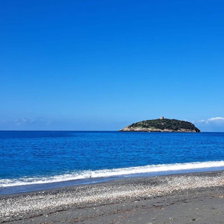 Appartamento Confortevole con Balcone e WiFi Gratuito