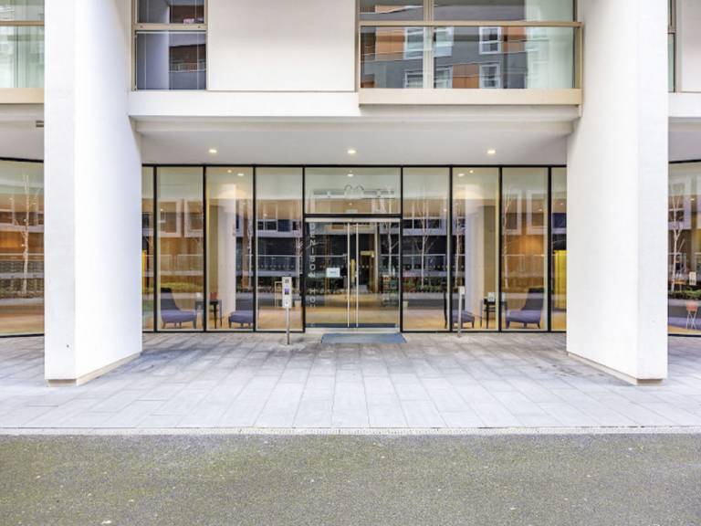 Lanterns Court
