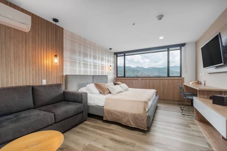 Go Living & Suites 1317