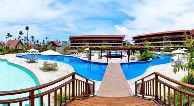 Apartment with terrace, pool & yard in Ipojuca