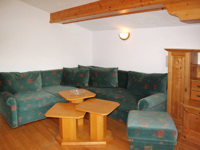 Vacation home with terrace & yard | Dogs allowed — photo 2