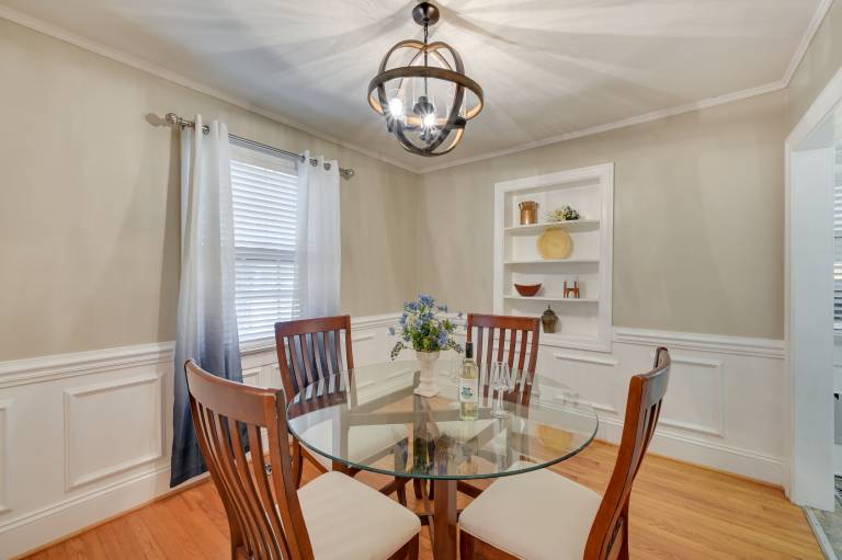 Quaint Goldsboro Home w/ Screened-In Porch! — photo 4