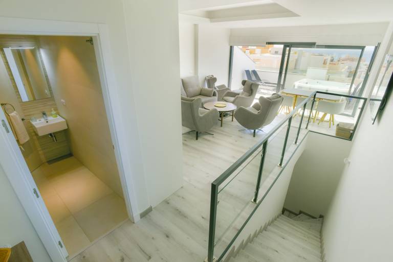 Fully equipped rental apartment with garden, jacuzzi & patio | Close to the beach | Pets allowed — photo 4
