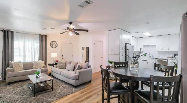 House with garden in Houston, TX
