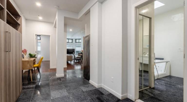 Apartment | Close to Mary — photo 2