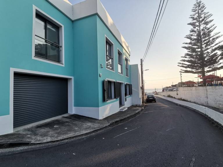 Casa  Mosteiros