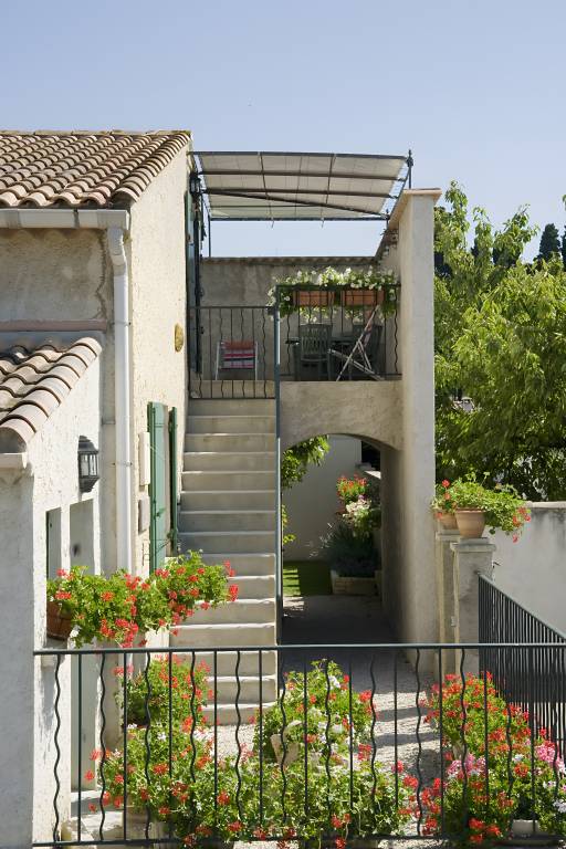 Rental apartment with pool, barbecue & yard | Mountain view — photo 2