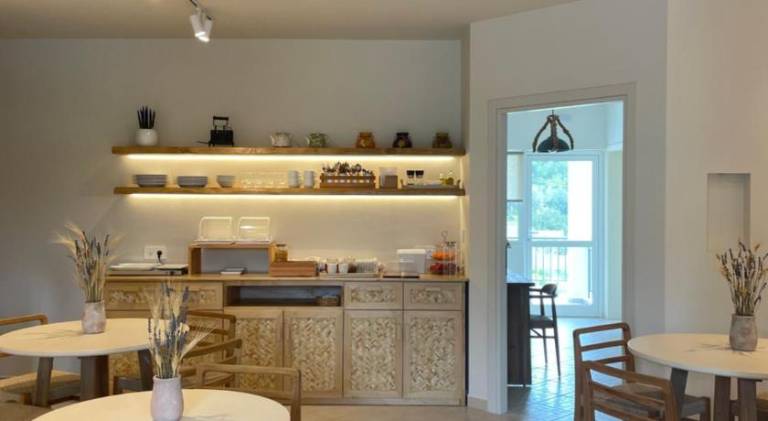 Apartment with terrace & yard | Beach nearby | Pets allowed — photo 4