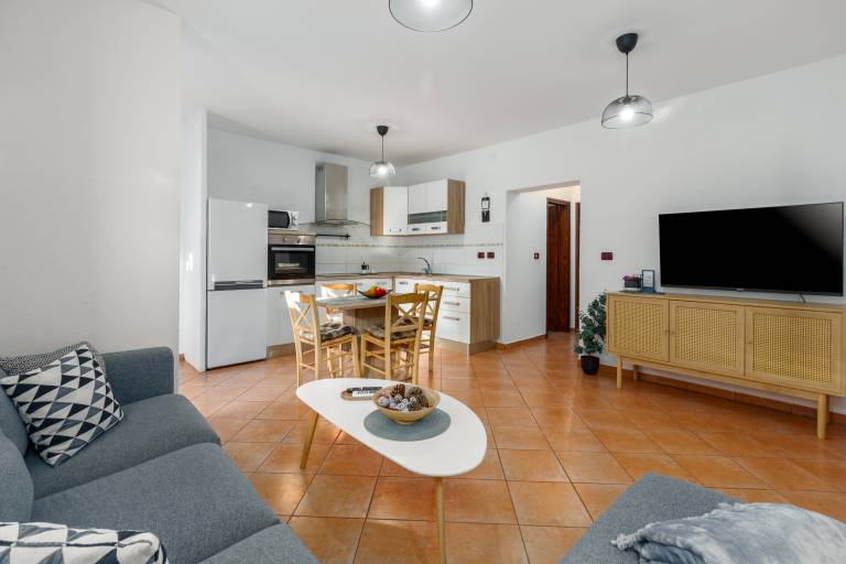 Beautiful rental apartment with terrace, garden & grill | Dogs allowed — photo 3