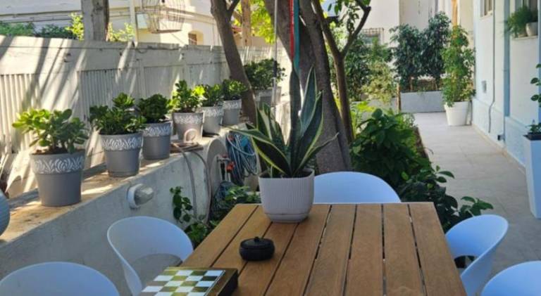 Holiday apartment with yard & patio | Pet-friendly — photo 4