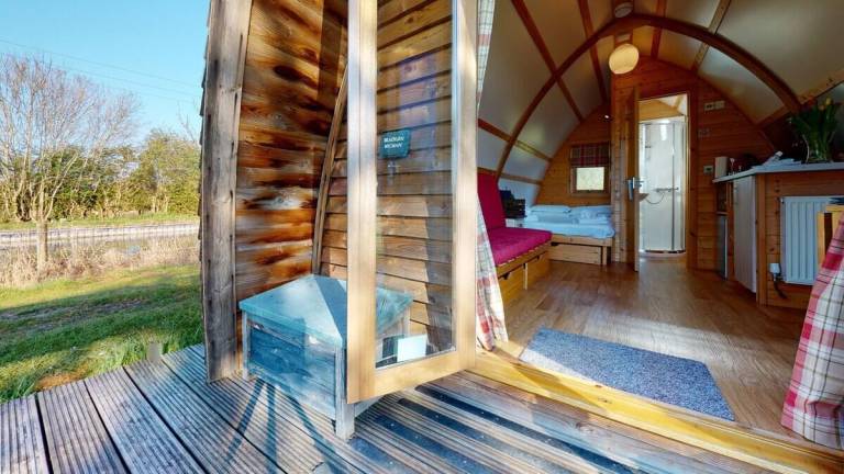 Beautiful farm with jacuzzi & garden | Dogs allowed in Aylesbury