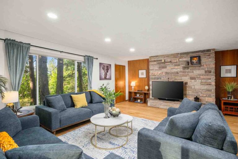 House  Troutdale