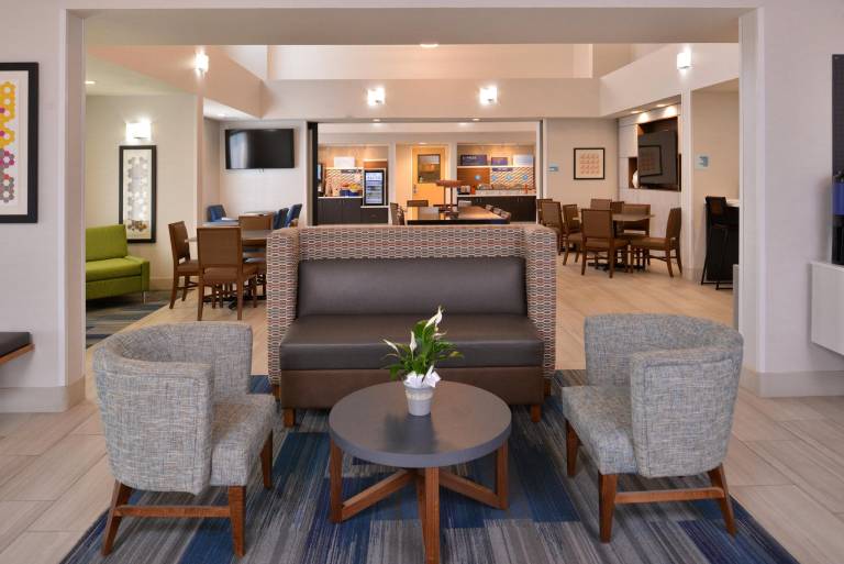 Holiday Inn Express Stockton Southeast By IHG — photo 3