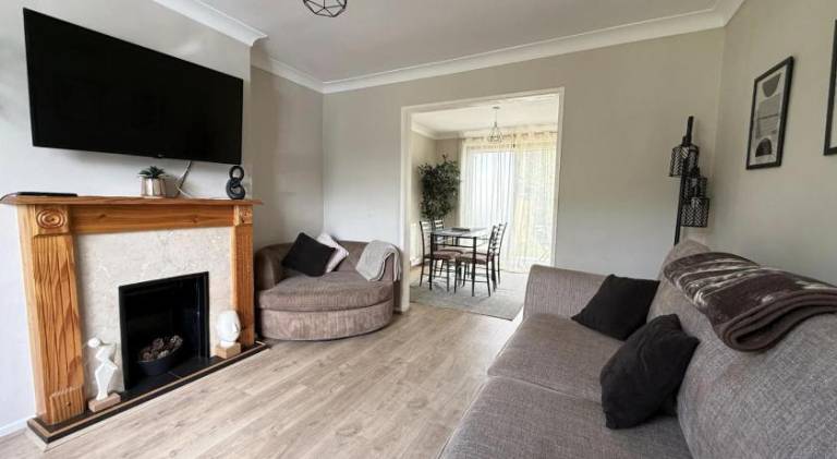 Vacation home | Dogs allowed in Crawley
