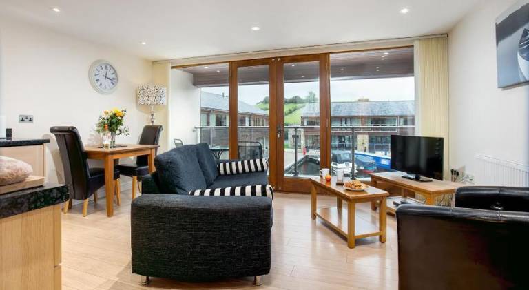 Apartment with barbeque, yard & terrace | Pets are welcome — photo 4