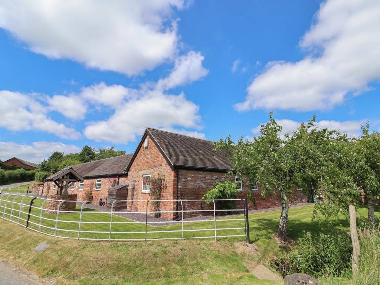 Cottage Ellesmere Port