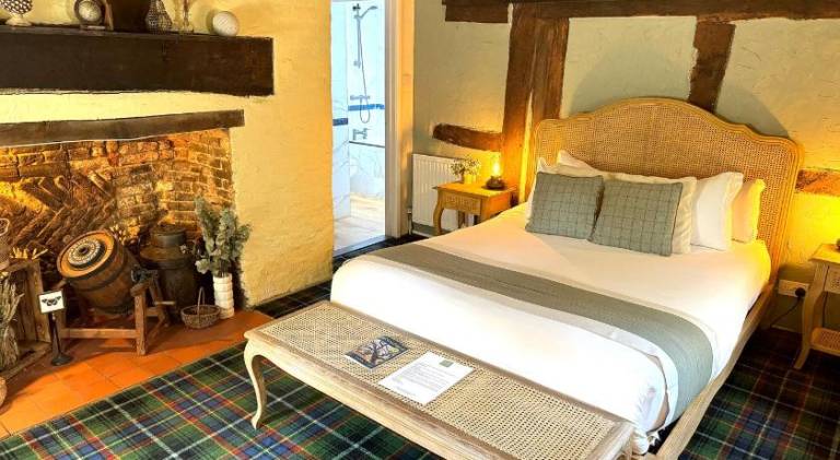 Thatched Cottage Hotel — photo 2