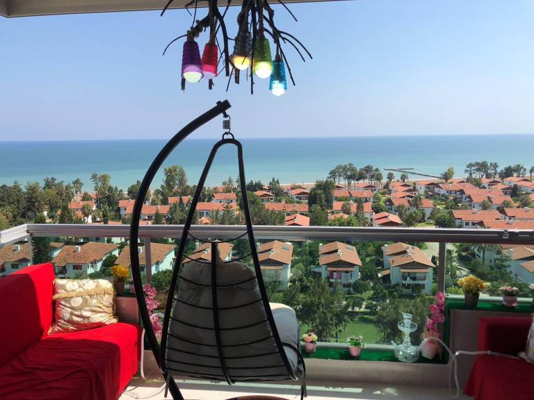 Rental apartment with pool in Mersin