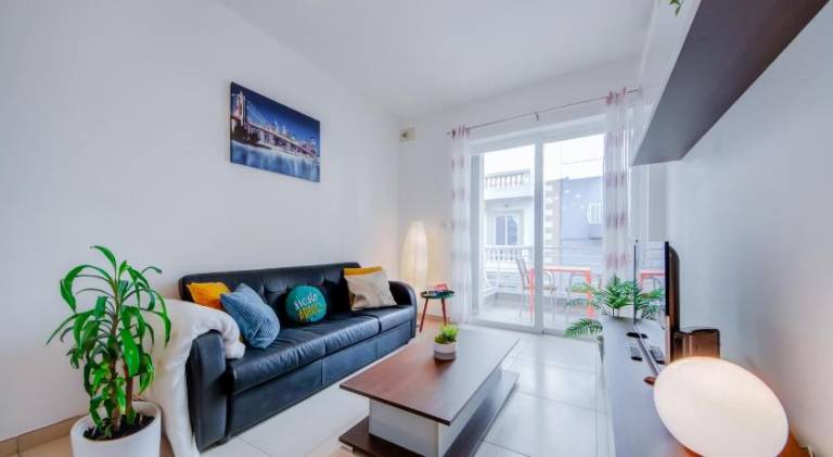 Apartment with 2 rooms for 6 persons in St. Julian's