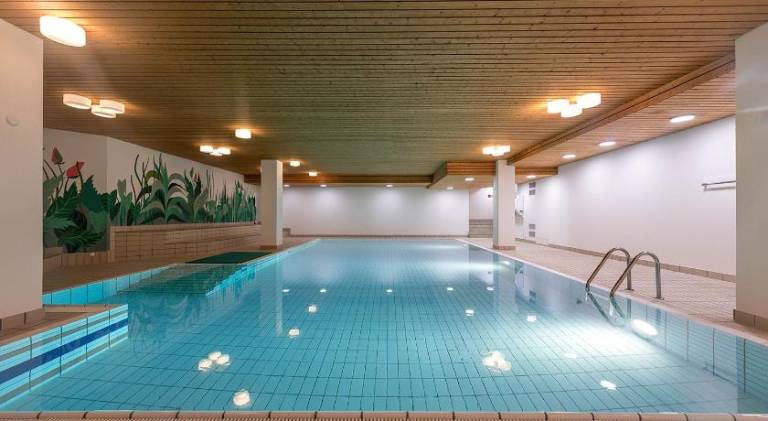 Holiday apartment with pool — photo 2