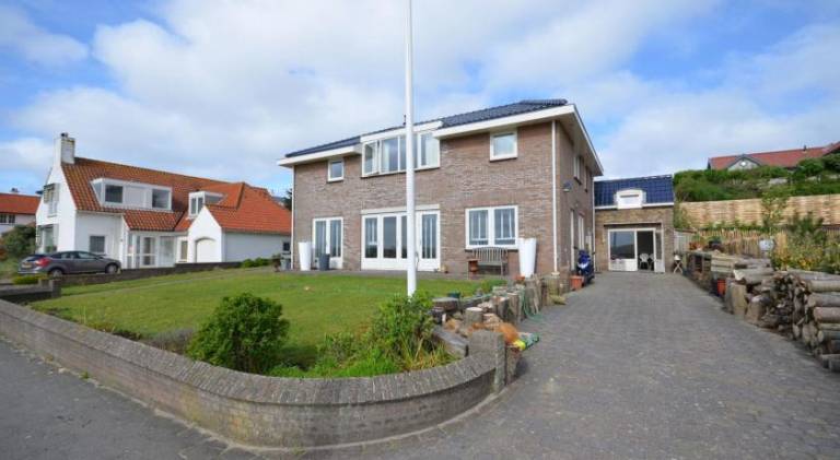 Vacation home with terrace in Zandvoort