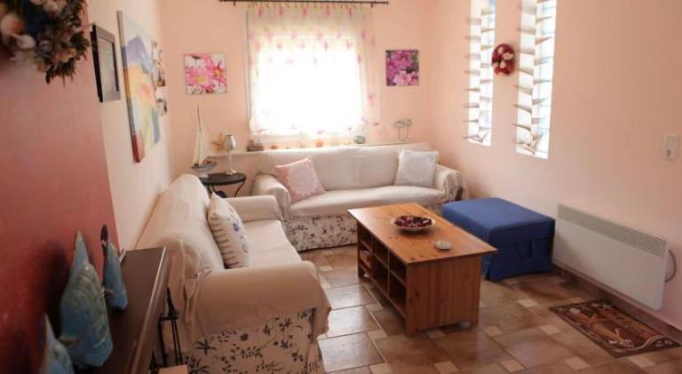 Nice vacation home with yard & patio | Dogs allowed — photo 2