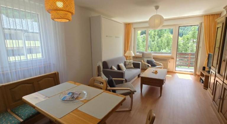 Apartment with 1 room for 4 persons — photo 2