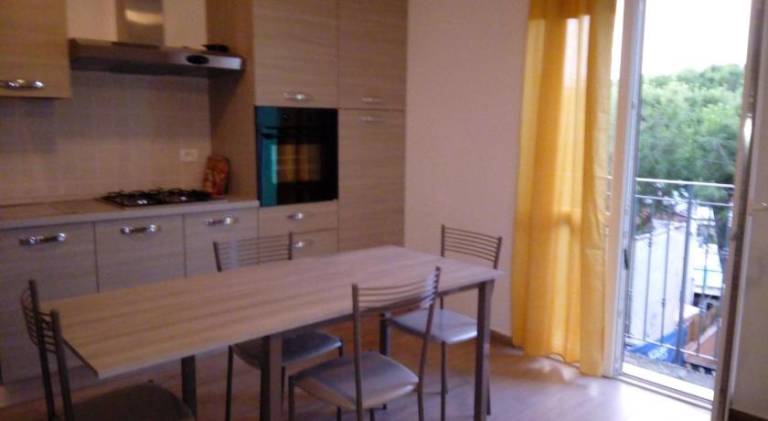 Rental apartment with terrace & garden — photo 4