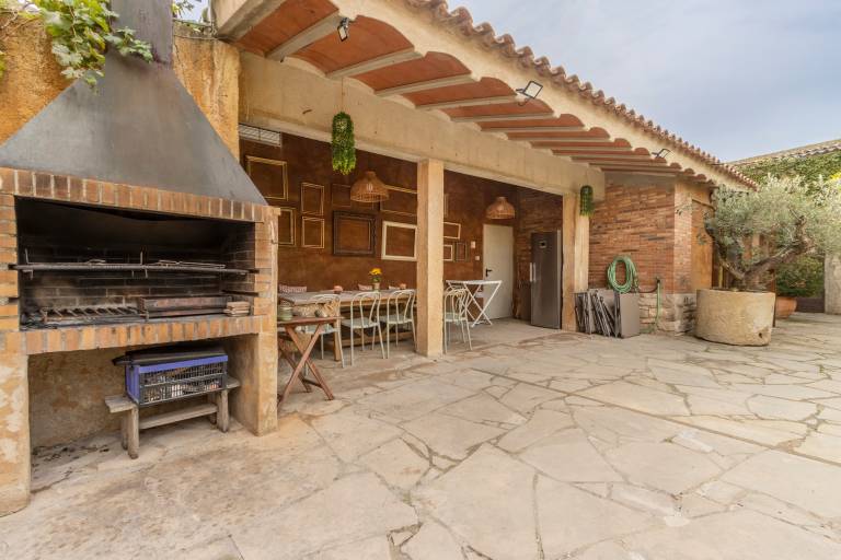 House with BBQ, private pool & yard | Garden view | Good for workation — photo 3