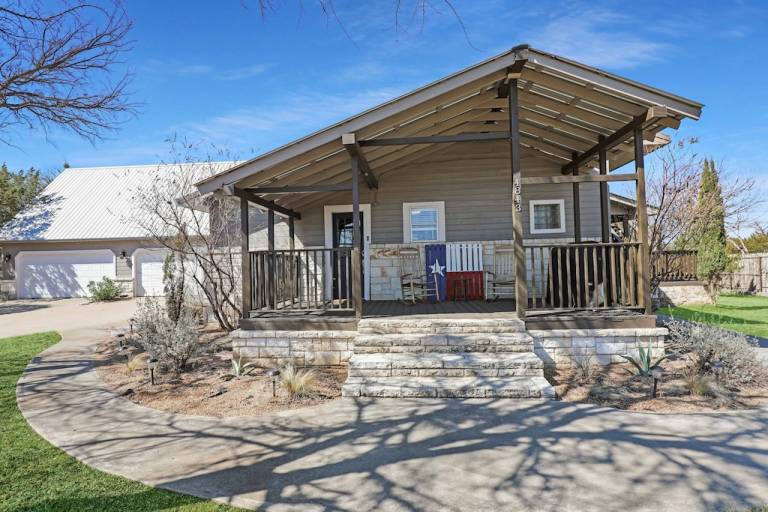 House Possum Kingdom State Park
