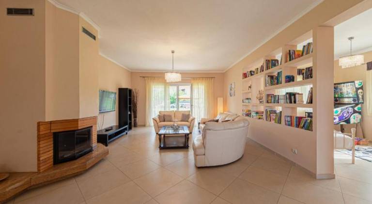 Fully equipped villa with BBQ, garden & terrace | Next to the beach | Suitable for remote work | Pets are welcome — photo 2
