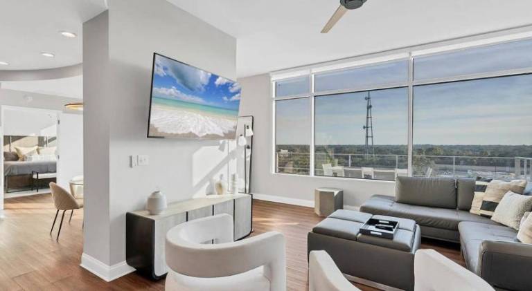 High-End Downtown Orlando Penthouse with Patio in Orlando, FL