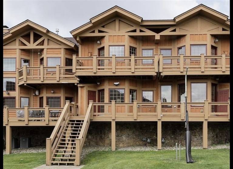House Seven Springs