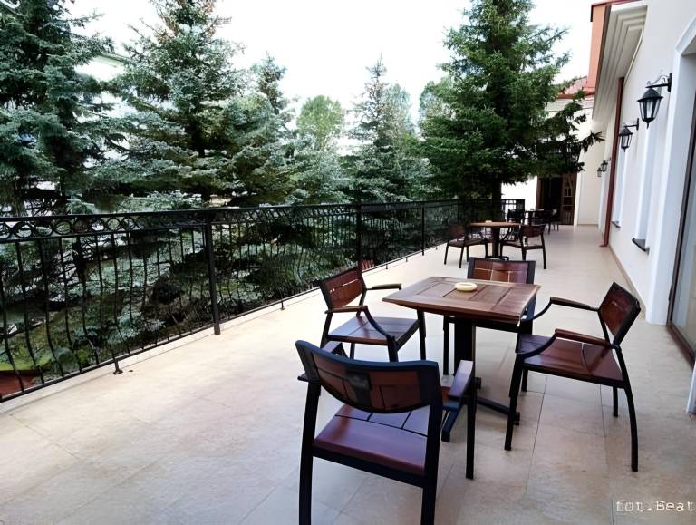 Nice serviced apartment with patio & yard | Pets allowed — photo 5