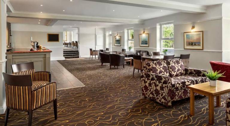 Ramada by Wyndham Cheltenham — photo 2