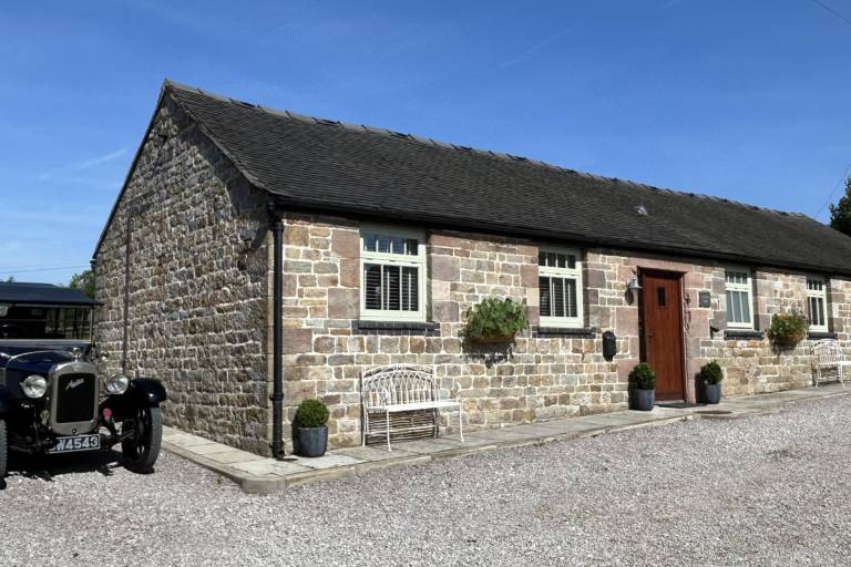 Barn-Sleeps 4-Parking-Near Alton Towers/Peak Dist — photo 2