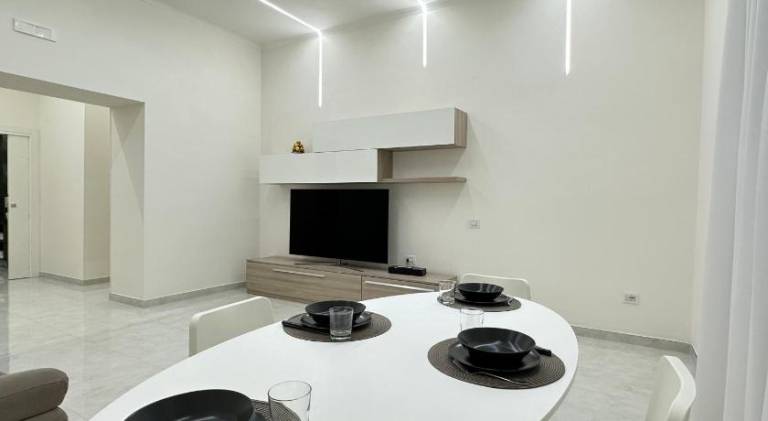 Apartment | Next to Naples Cathedral | Pets are welcome — photo 2