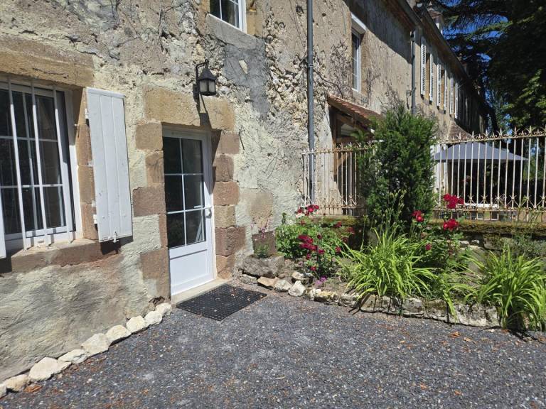 Gite with garden & terrace — photo 2