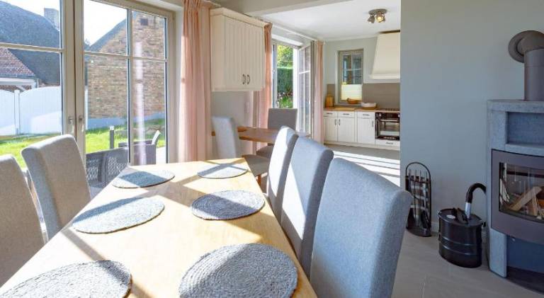 Landhaus Max in Moritzdorf - Luxus unter Reet mit Seeblick, Kamin, Sauna — photo 2